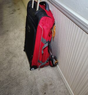 s2- Rolling Suitcase Red - Image 3