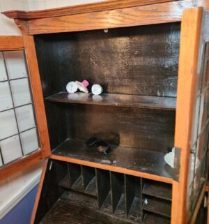 s66- Vintage Secretary  Bookcase - Image 4