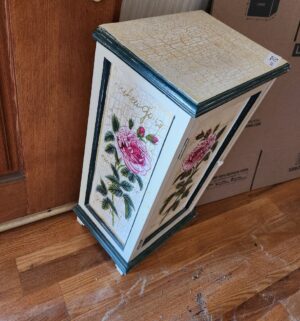 s70-  Vintage Hand Painted Rose Cabinet - Image 4