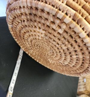 t35- large woven basket with lid - Image 3