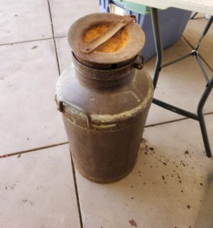 t77- Metalardio Argentina Milk Can - Image 3