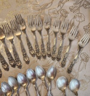 t106- International Sterling Flatware. 60 Pieces. 925 Sterling Silver. 2664 grams - Image 6