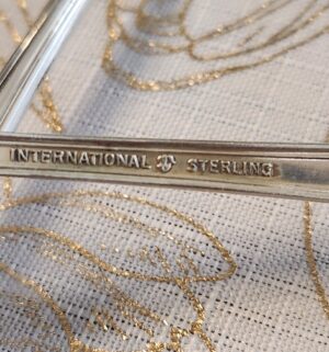 t107- International Sterling Brocade Set w/ Box. 925 Sterling Silver. 2324 Grams. Knife weight excluded. - Image 9