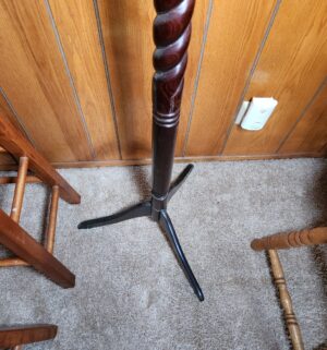 u106- Coat Rack - Image 3