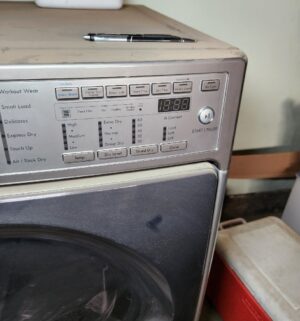 u143- Kenmore Elite Gas Dryer. Works. No Gas Line to test - Image 4