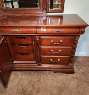 v1- Long Dresser with Tri-Fold Mirror. Great Condition - Image 3