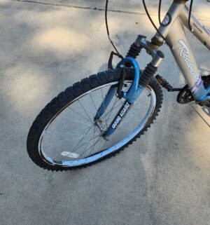 v210- Bicycle - Image 3
