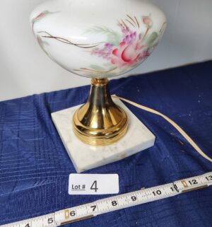 w4- Vintage Hurricane Lamp w/ marble base - Image 3