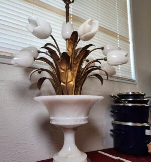 x99- Vintage Italain Alabaster Tulip Lamp. Hollywood Regency - Image 5