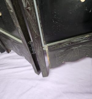 x107- Table Top Antique Screen. - Image 4