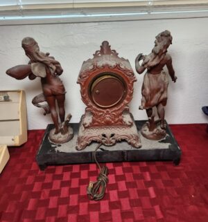 x121- Antique Mantel Clock. Repaired and modified electric clock - Image 4