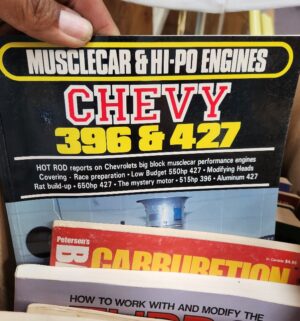 y38- vintage chevy repair books - Image 3