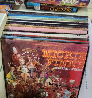 y79- 2 boxes of vinyl records - Image 4