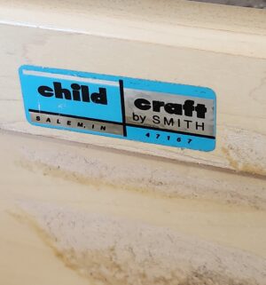 b45- child craft trunk - Image 3