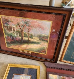 d134- Thomas Kinkade Collectibles - Image 3