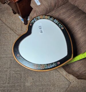 pa43- Heart Table by Collections ETC - Image 4