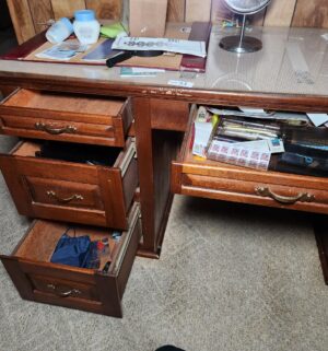 pa51- Wooden Desk - Image 3