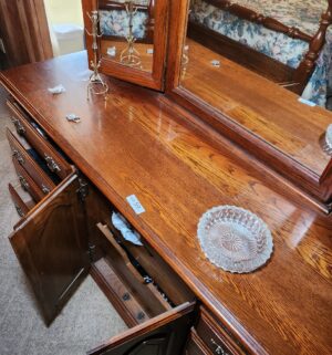 pa59- Kincaid 12 Drawer Dresser. Amazing Shape. Solid Wood - Image 4