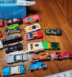 pa103- Hot Wheels Case 1960-1970s hot wheels - Image 4