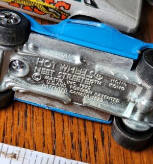 pa103- Hot Wheels Case 1960-1970s hot wheels - Image 10