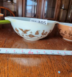pa105- Early American Pyrex Mixing Bowls - Image 3