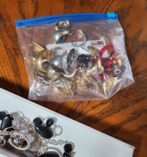 pa106- Costume Jewelry Collection - Image 5