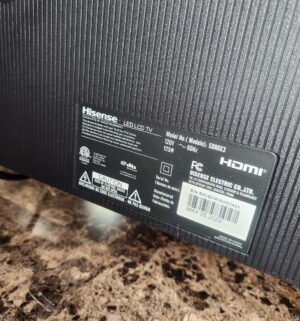 pb48- Hisense Roku 50 inch smart TV with remote. Works Perfect, No issues - Image 6
