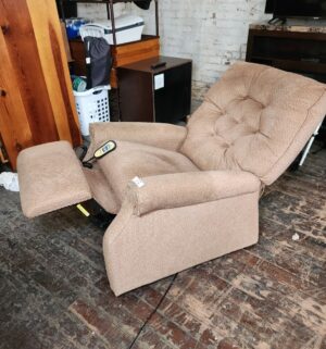 pb52- Lift Chair by Ultra Comfort. Fully Tested/works perfect - Image 4