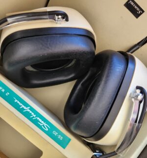 g6- Sansui Stereo Headphone SS-20 2 Way. Amazing Condition - Image 3