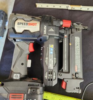 g10- Craftsman Speed Shot 19.2V. Good Battery. No Charger - Image 3