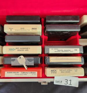 g31- 8 Track Collection & Case - Image 3