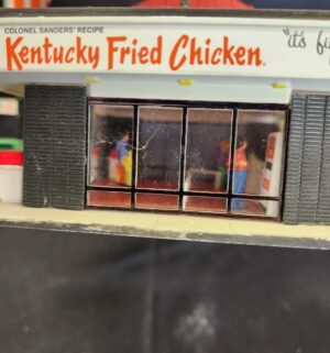 g65- HO Scale KFC - Image 3