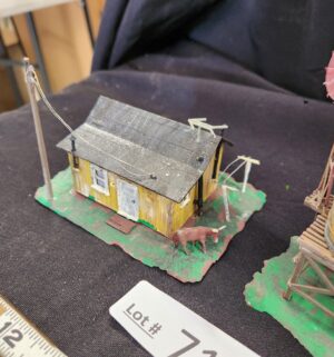 g71- HO Scale Home, Windmill - Image 3