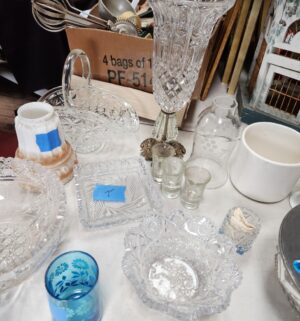 n38- Crystal & Glass dishes - Image 3