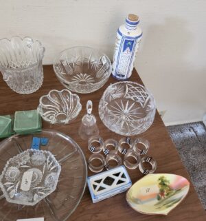 m32- collectibles & dishes - Image 3