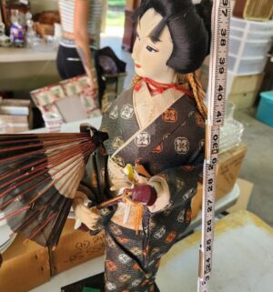 m72- pair of tall geisha dolls - Image 3