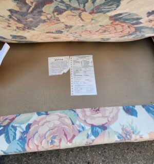 m103- vintage floral sofa - Image 5