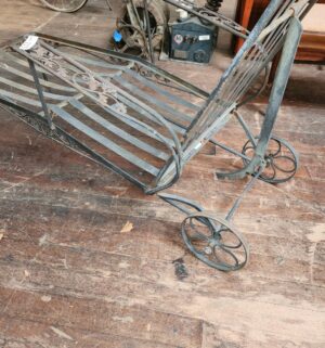 n115- Antique iron lounge Chair - Image 3