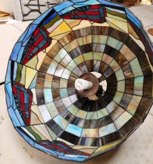 n124- Vintage Stained Glass Lamp - Image 6