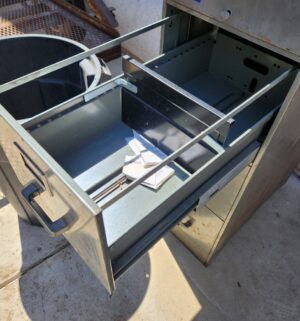 o1- Letter Size File Cabinet - Image 3