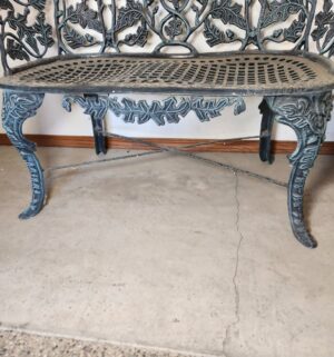 p138- Iron Loveseat bench - Image 4