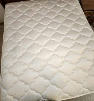 q36- Very Clean Sealy King Mattress, Boxspring & Frame. NO HEADBOARD - Image 3