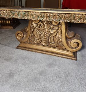 q147- Mid century ornate gold square end table. - Image 3