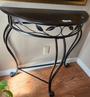 r14- very nice entry table - Image 3