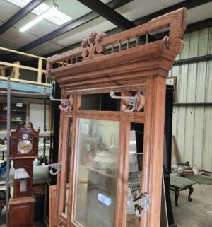 x98- Antique hall tree - Image 4