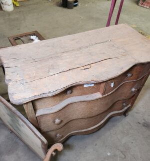 x113- Antique Dresser w/ mirror - Image 3
