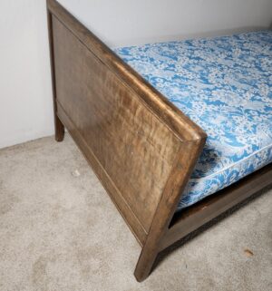 y74- antique twin bed set, must take mattress - Image 3