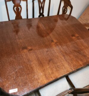 y130- Antique 7 Chair Dining Table. Excellent Condition - Image 3