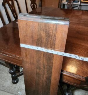 y130- Antique 7 Chair Dining Table. Excellent Condition - Image 4