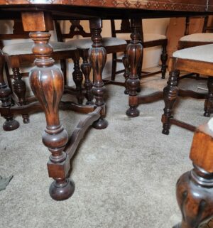 y130- Antique 7 Chair Dining Table. Excellent Condition - Image 6